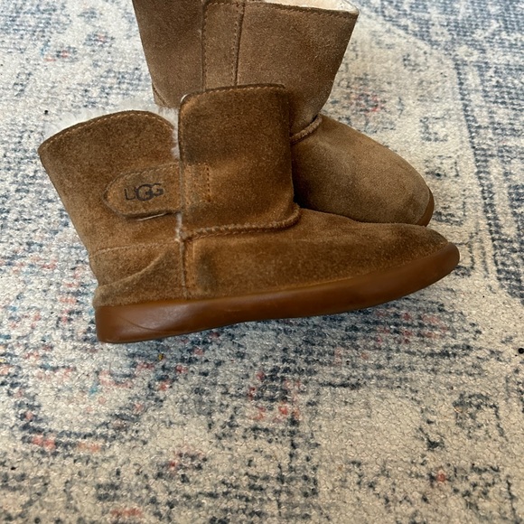UGG Brown Suede Boots with Shearling - Picture 2 of 9